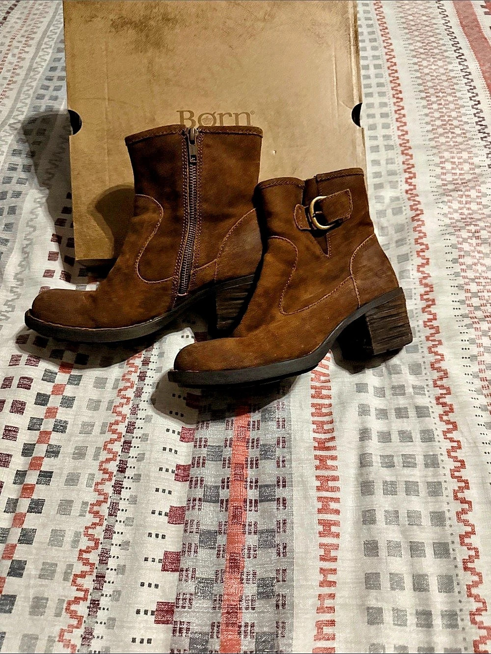 Born Gunn Brown Ankle Boots US 8 M